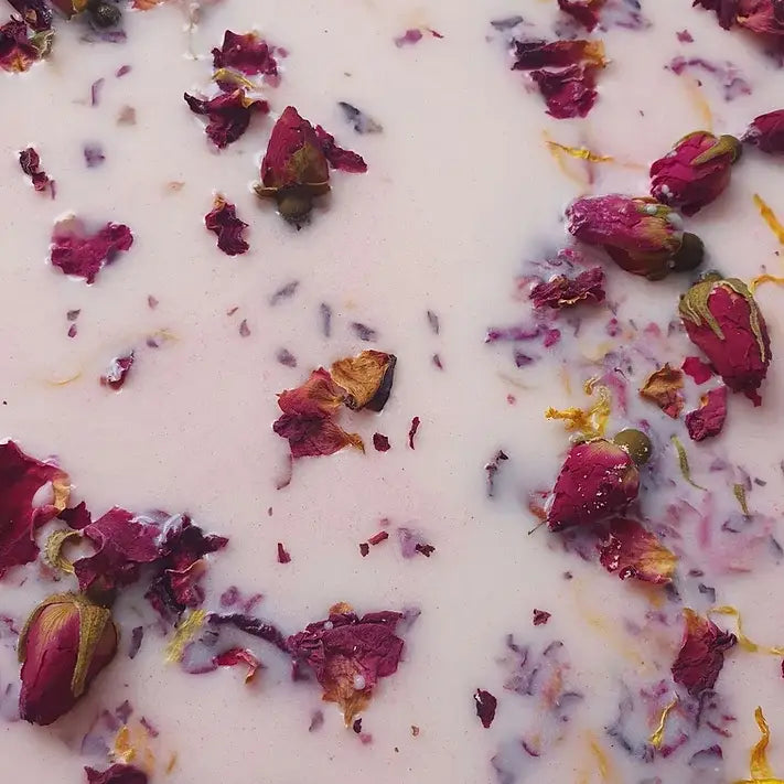 Milk Bath Soaks: Rose petal